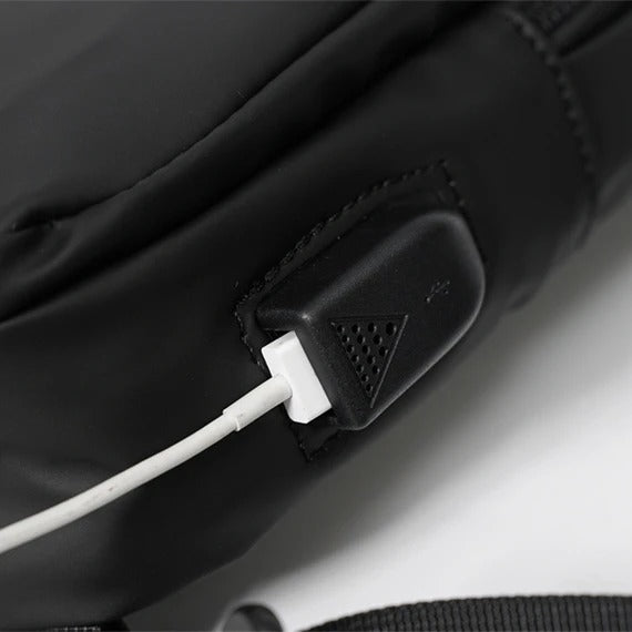 Multi-Pocket Chest Bag – Hands-Free Style & Smart Organisation