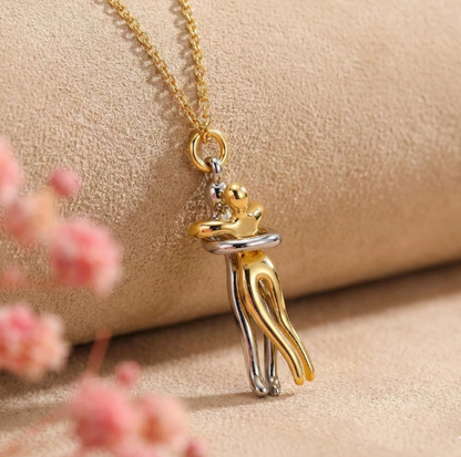 Eternal Hug Necklace – Symbol of Love & Forever Connection