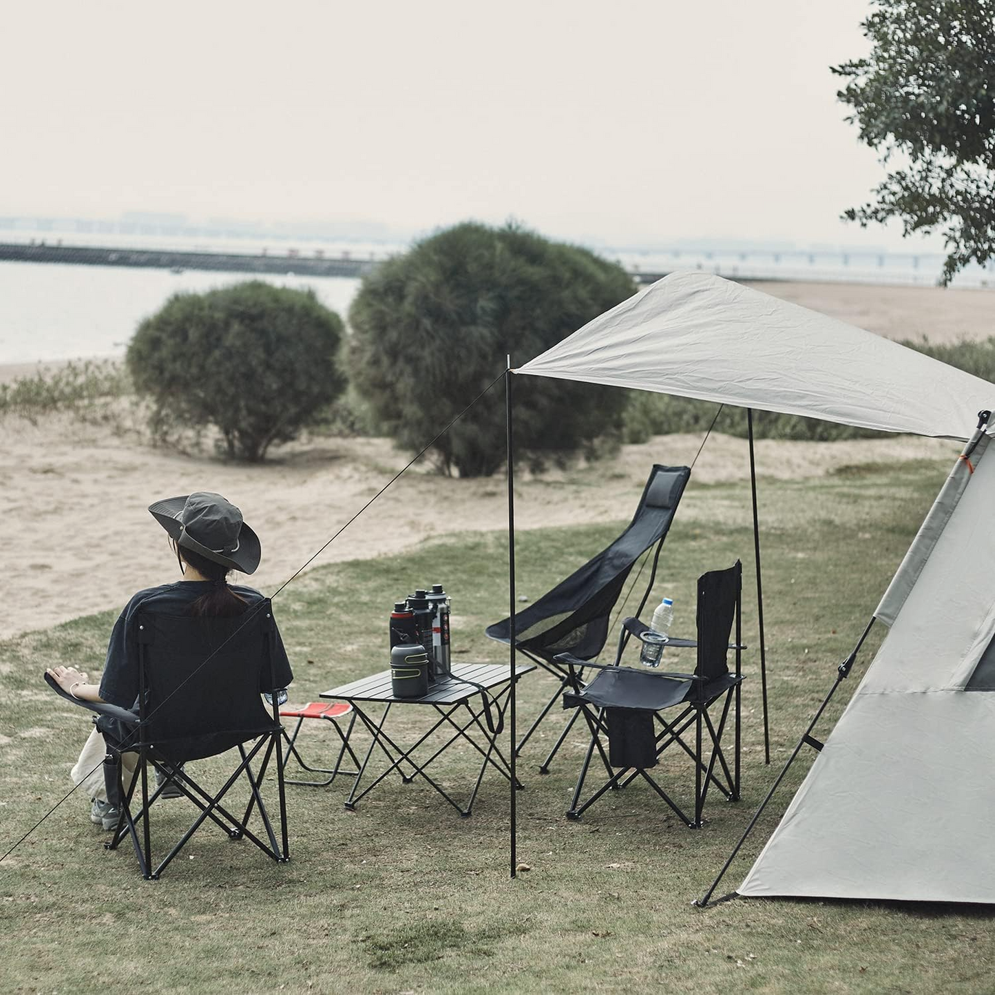 Portable Folding Camping Chair Lightweight Outdoor Chair with Armrests