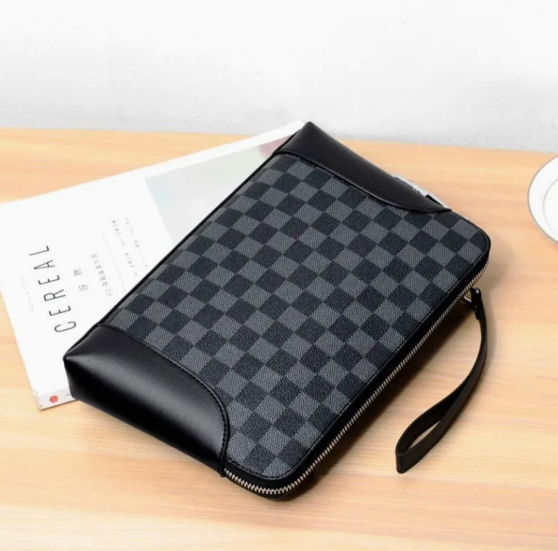 Luxury Men’s Vintage Clutch Wallet — Check Design