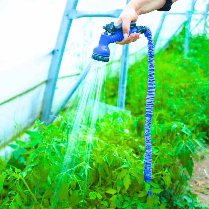 Triple-Expand Garden Hose — Lightweight, Strong & Tangle-Free