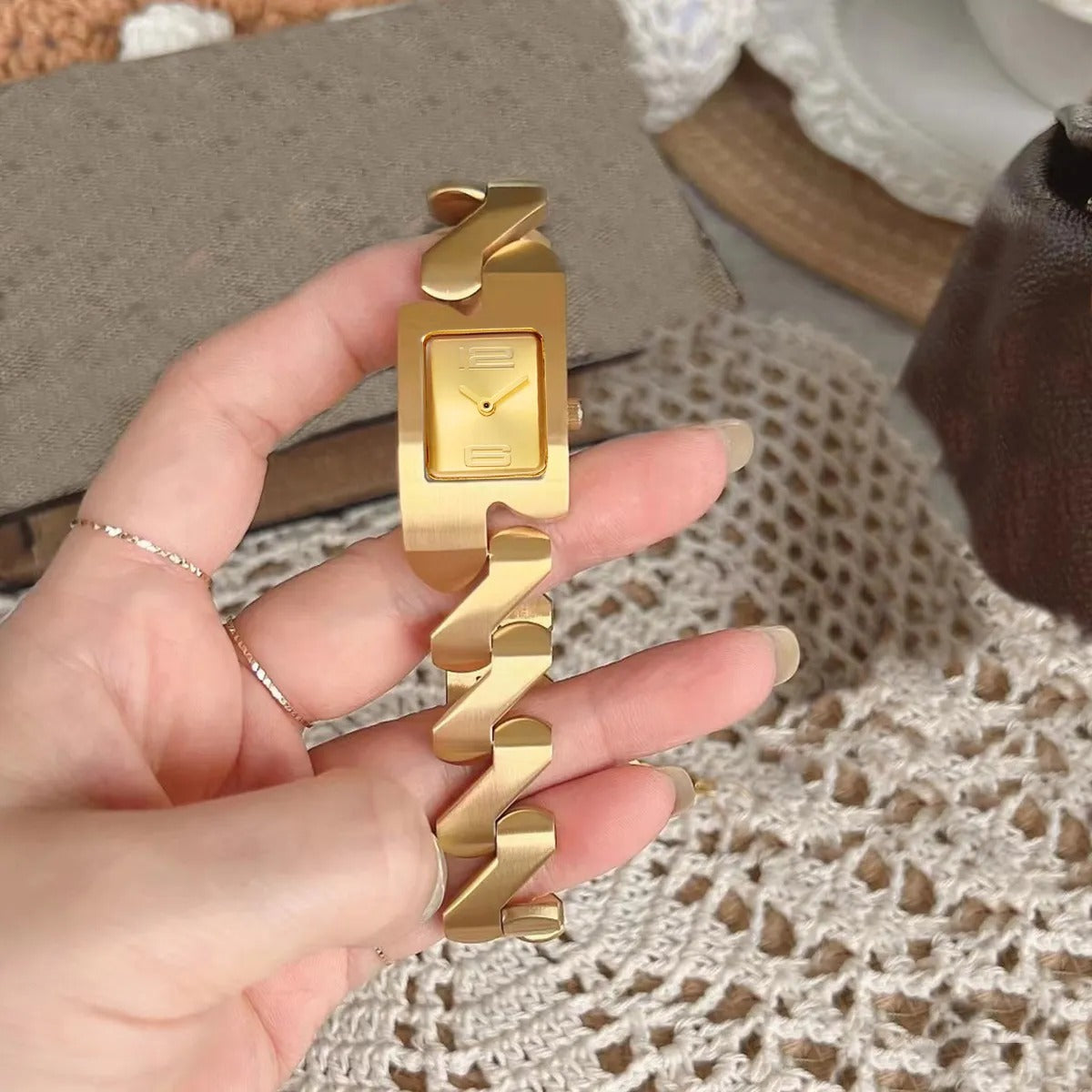 Vintage Style Square Quartz Watch