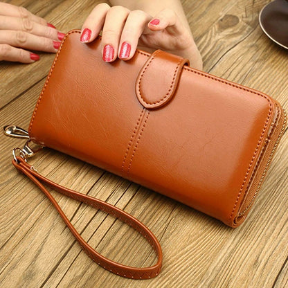 Women’s Leather Clutch Wallet – Style, Space & Security in One!